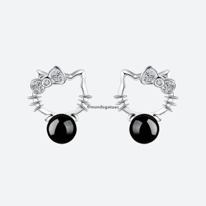 Aretes de Hello Kitty con perla negra