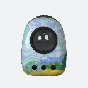 Mochila surrealista de gatitos en nubes